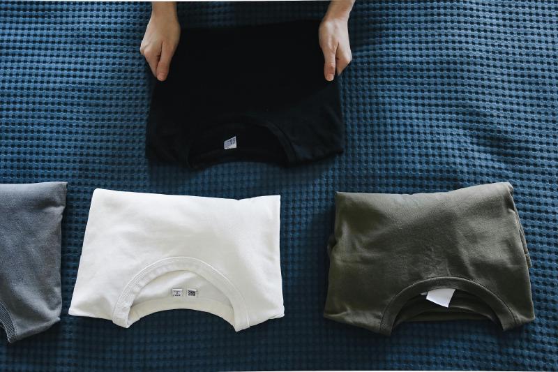 Featured image of post My Journey to Minimalist Fashion: Simplicity in Style